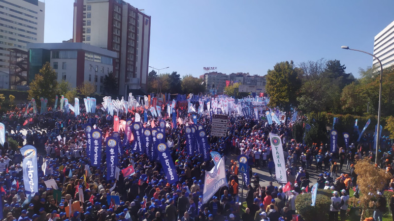 ''Zordayız Geçinemiyoruz'' Diyerek Tandoğan Meydanında Toplandılar