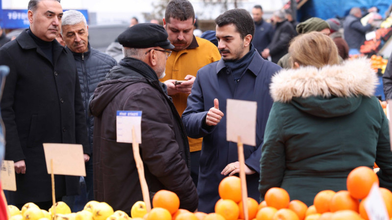 Çankaya’yı Adım Adım Gezen Başkan Güner Muhtarları Yerinde Dinliyor