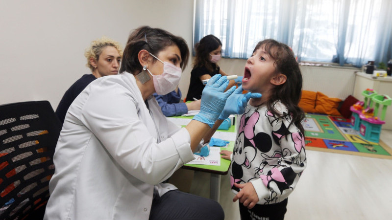 Yenimahalle’nin miniklerine ücretsiz diş taraması