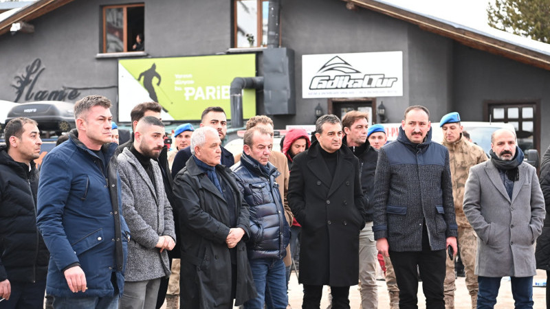 Başkan Şahin Bolu’da! Olay yerine giderek baş sağlığı diledi