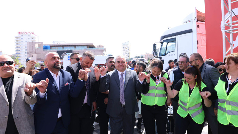 KEÇİÖREN BELEDİYESİ İŞÇİLERİNE ZAM MÜJDESİ
