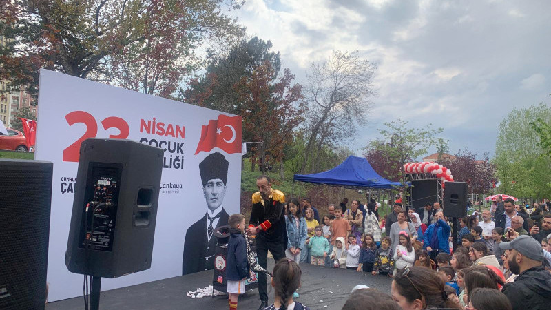 ÇANKAYA'DA MİNİKLER ÇOCUK ŞENLİĞİ'NDE DOYASIYA EĞLENDİ