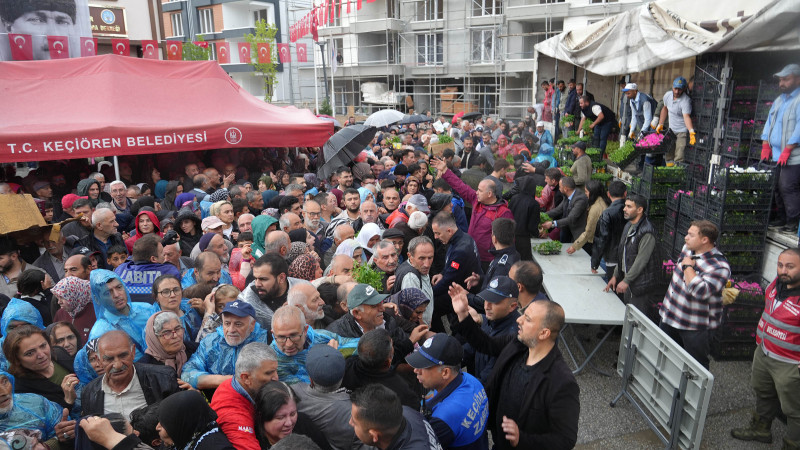 KEÇİÖREN BELEDİYESİ’NDEN ÜRETİME DESTEK 61 BİN ADET FİDE DAĞITILDI