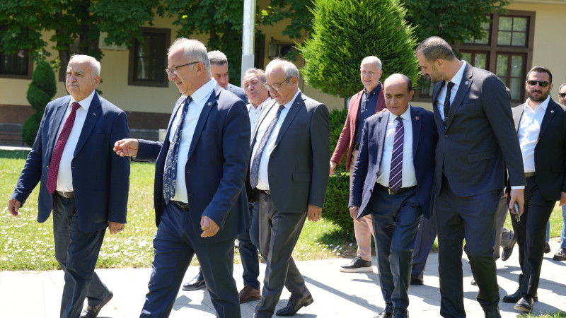 OSİAD, GAZİ ÜNİVERSİTESİ REKTÖRLÜK DAVETİNE KATILIM SAĞLADI