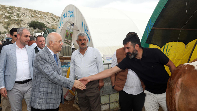Fethi Yaşar, Yakacık Kurban Alanını ziyaret etti